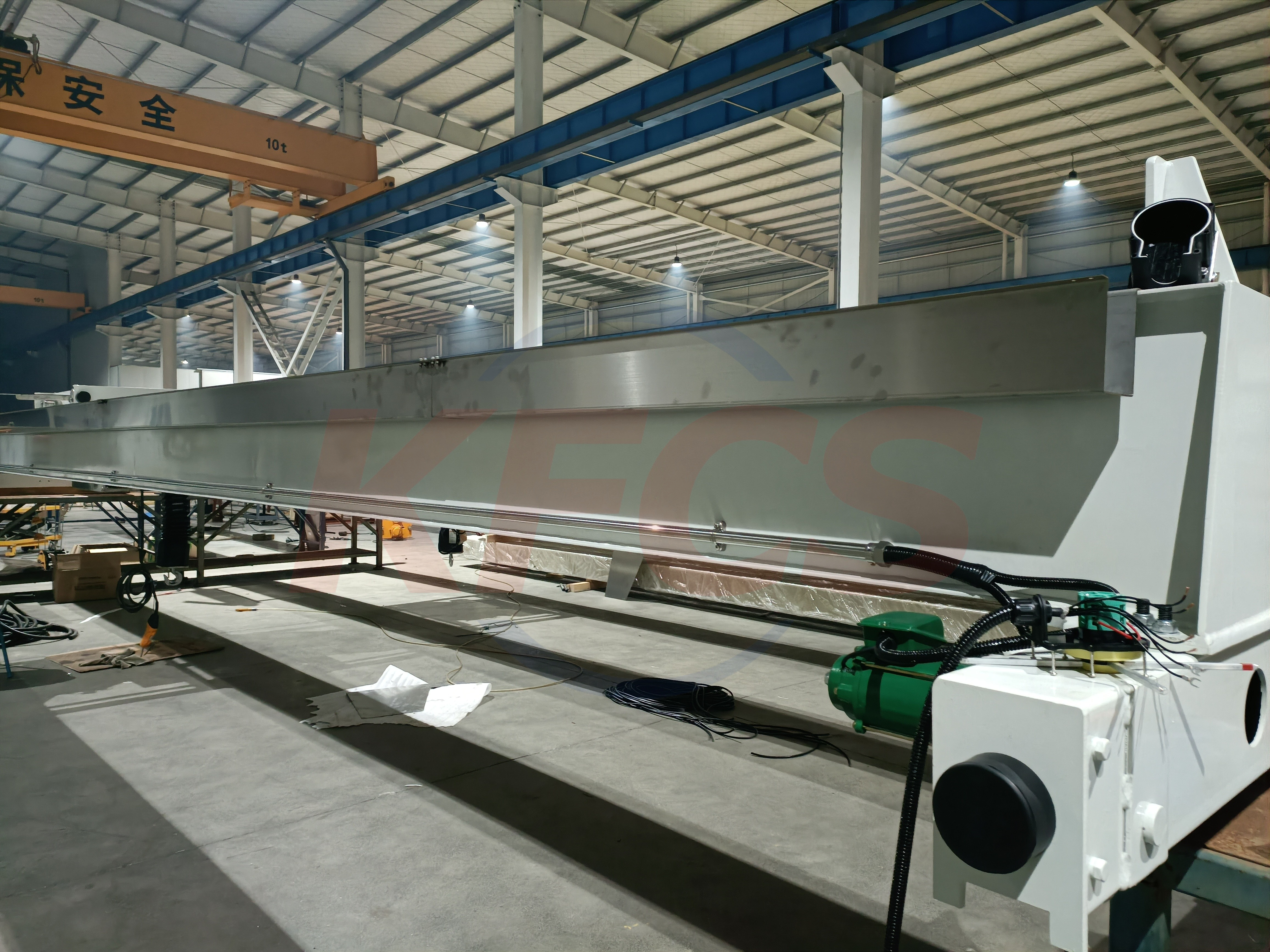 上海光學(xué)鏡片生產(chǎn)線潔凈室行車特點